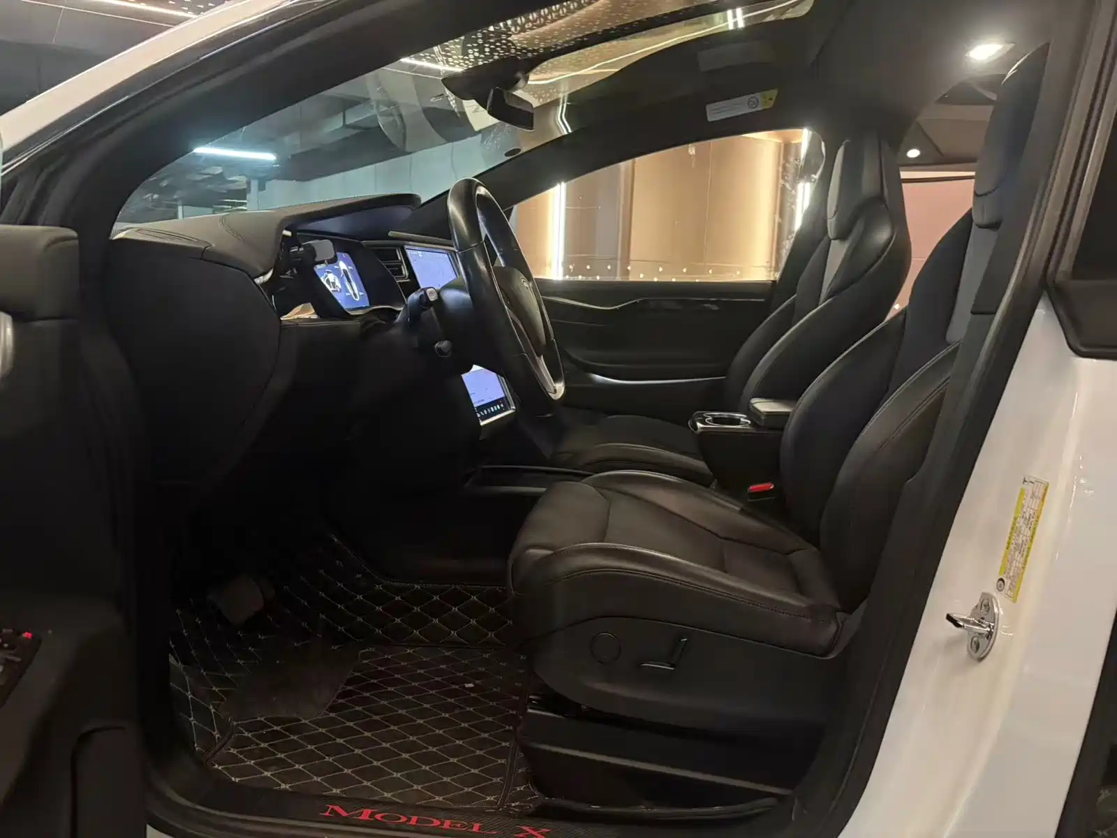 Фото 9 - Tesla Model X