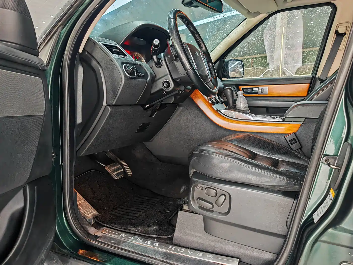 Land Rover Range Rover Sport 2011 3.0 TDV6 Diesel фото 9