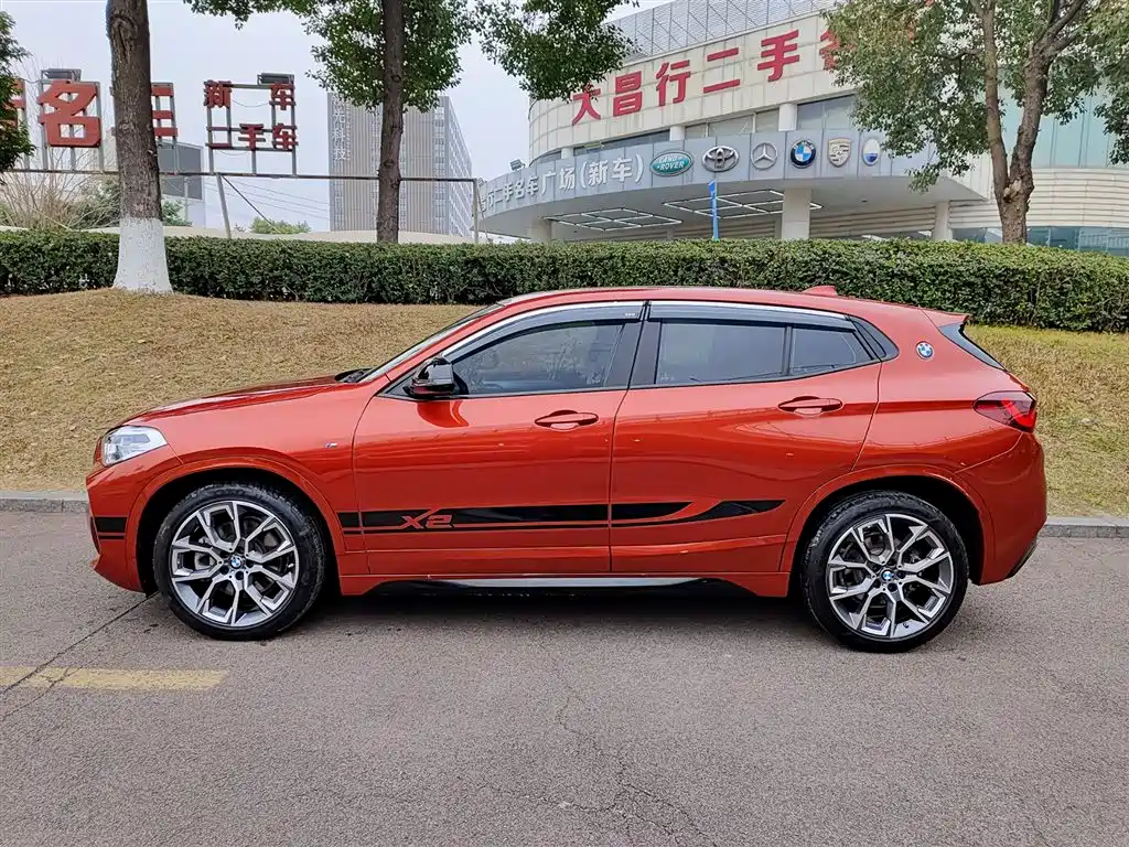 BMW X2 2021 Facelift sDrive25i Shadow Night Edition фото 3