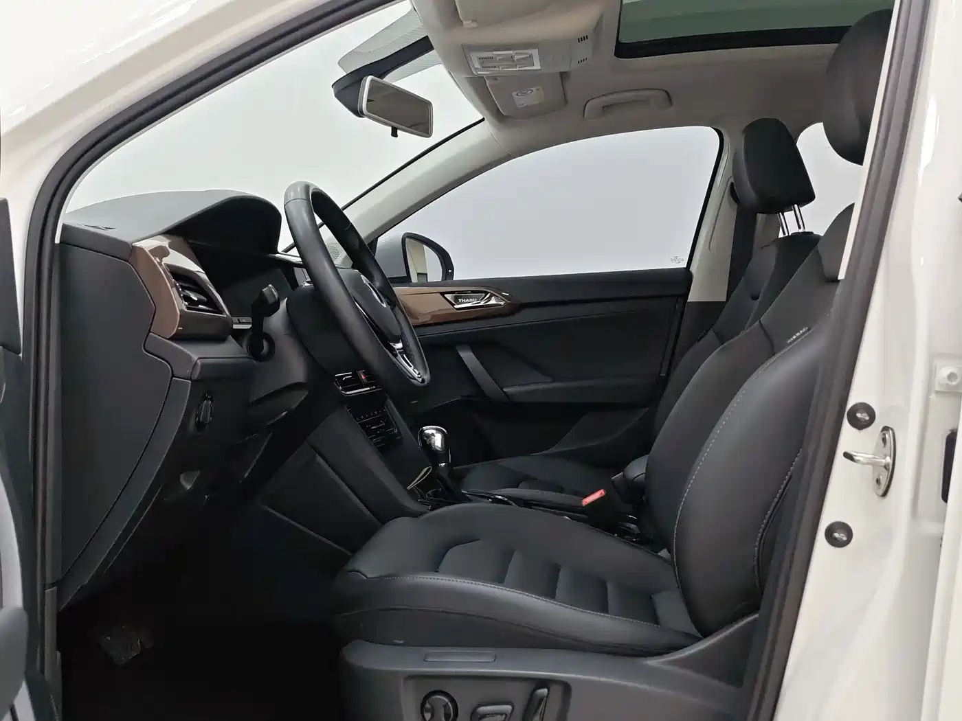 Volkswagen Tharu 2021 280TSI 2WD Luxury Plus фото 7