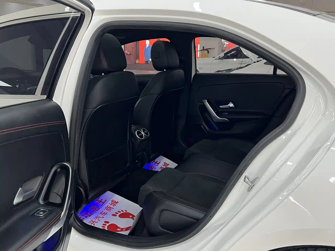 Mercedes-Benz A-Class 2023 A 200 L Fashion фото 13