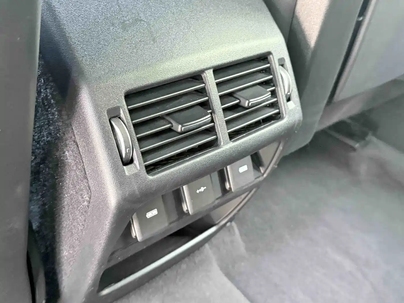 Land Rover Discovery Sport 2022 Model 249PS R-Dynamic S Performance Edition 5-Seater фото 15