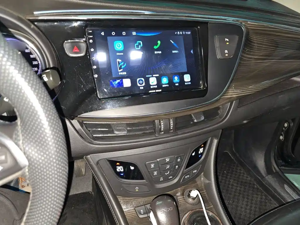 Фото 6 - Buick Envision Plus