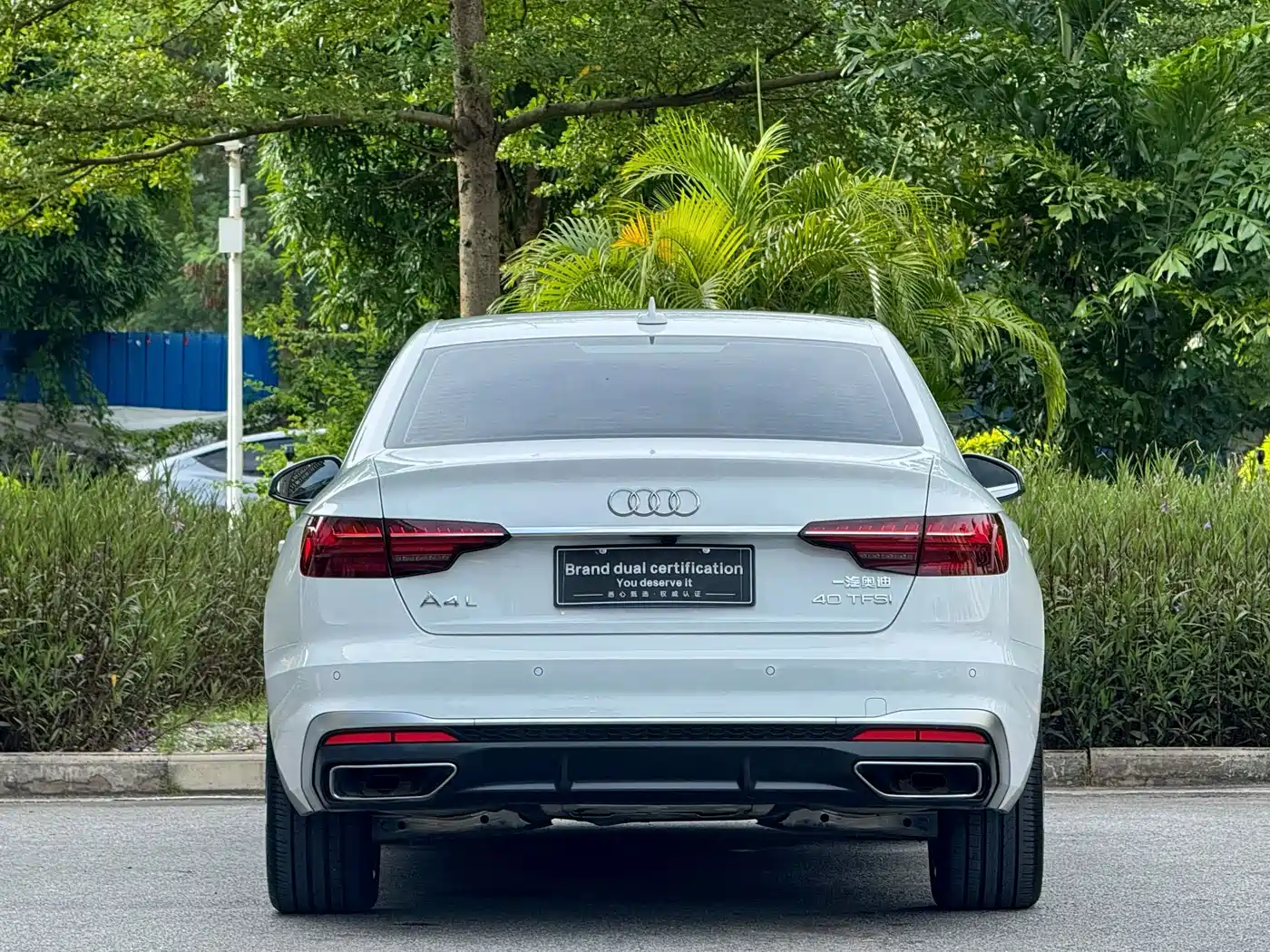 Audi A4L 2025 2025 2 Million Celebration Edition 40 TFSI Fashion Dynamic