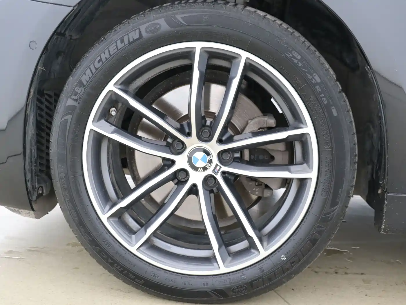 BMW 5 Series 2022 525Li M Sport Package фото 8