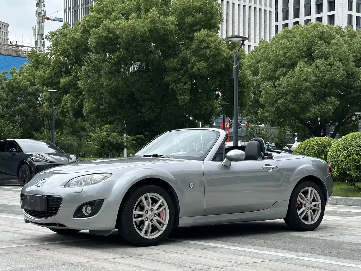 Mazda MX-5 2010 2009 2.0