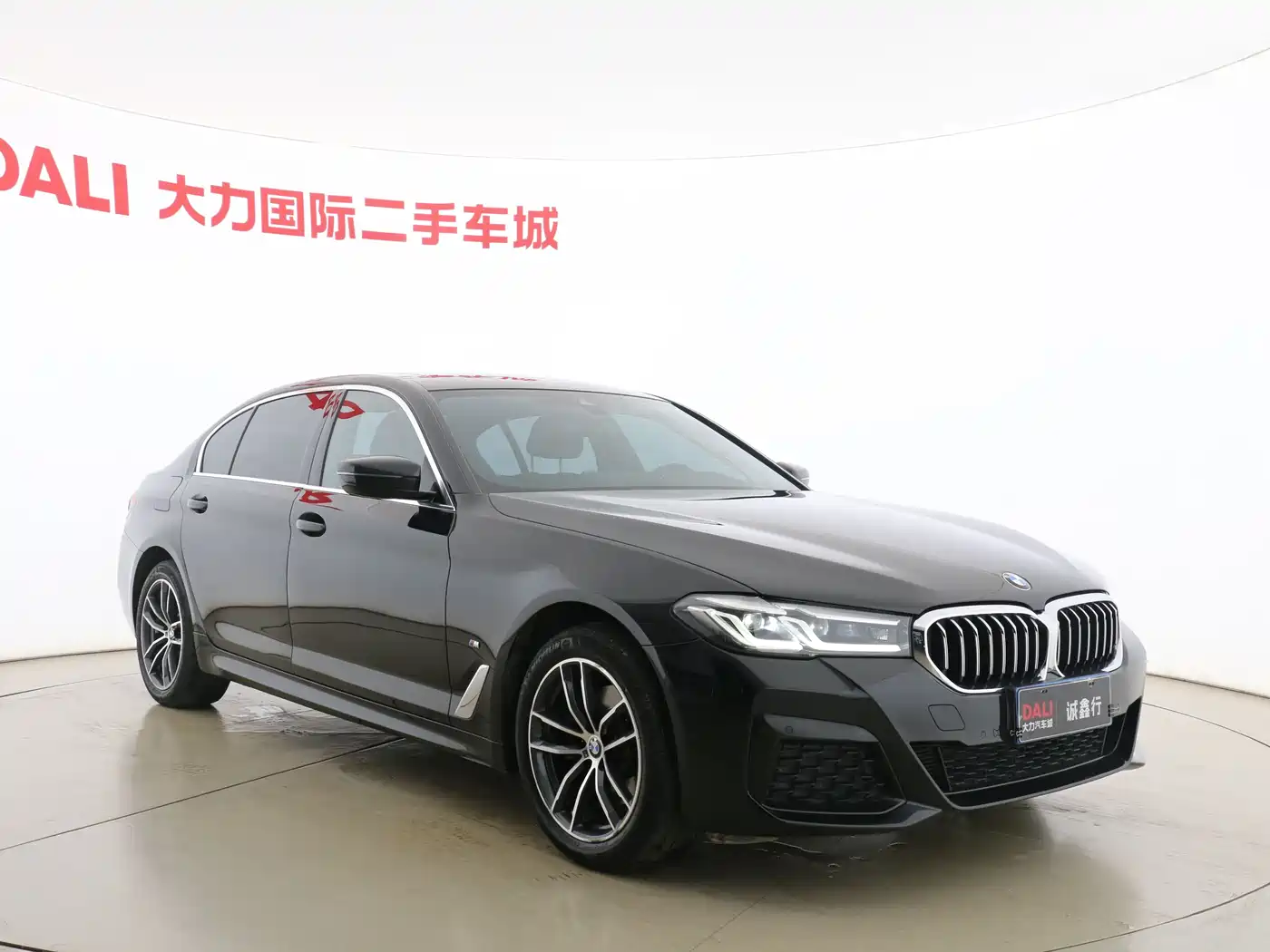 BMW 5 Series 2022 525Li M Sport Package фото 3