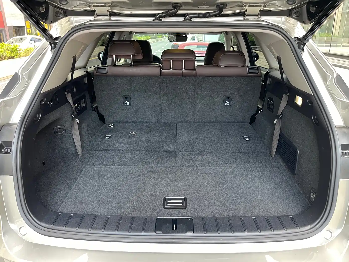 Фото 17 - Lexus RX