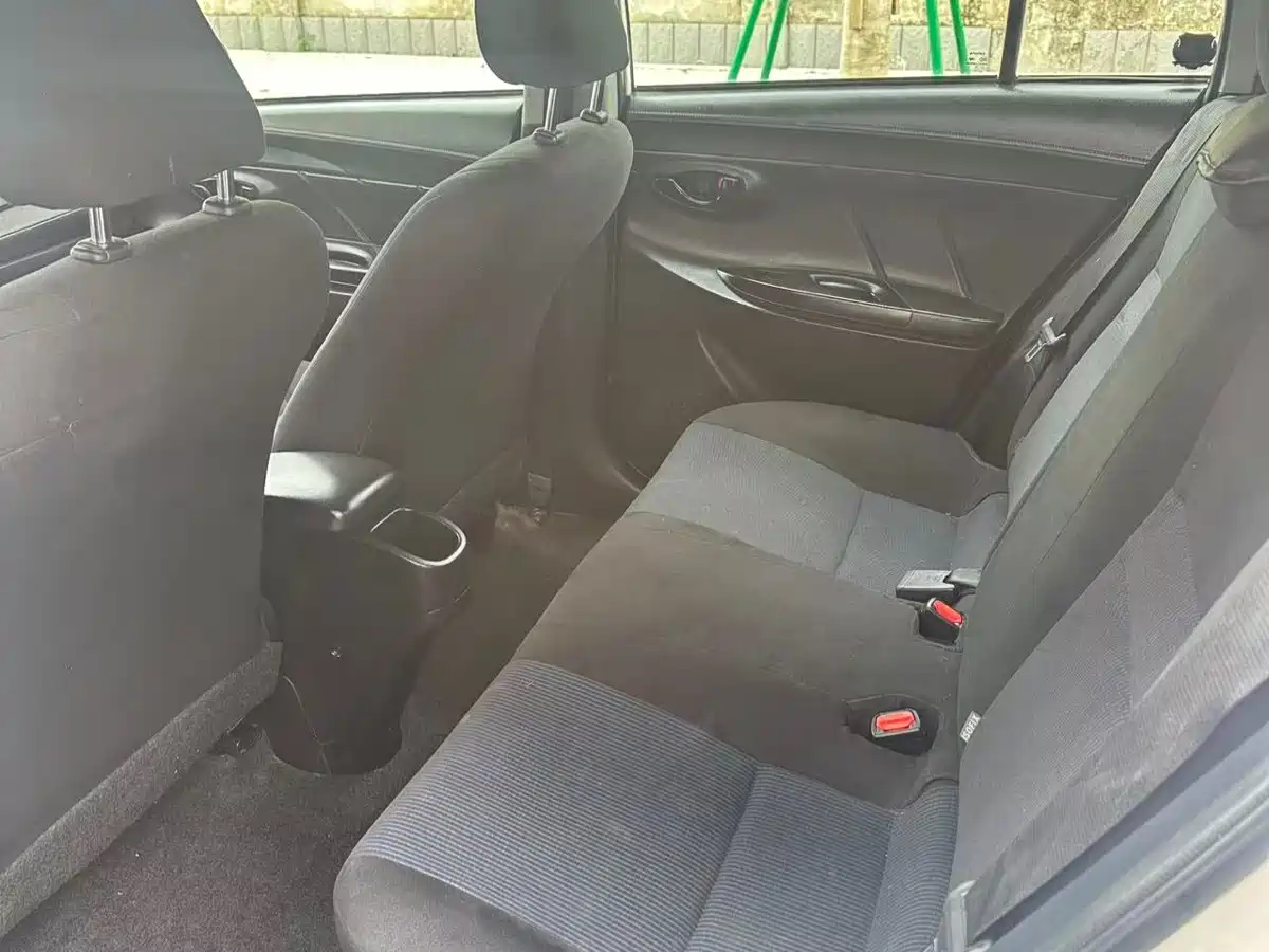 Toyota YARiS L Zhi Xuan 2018 1.5E CVT Champion Limited Edition фото 8