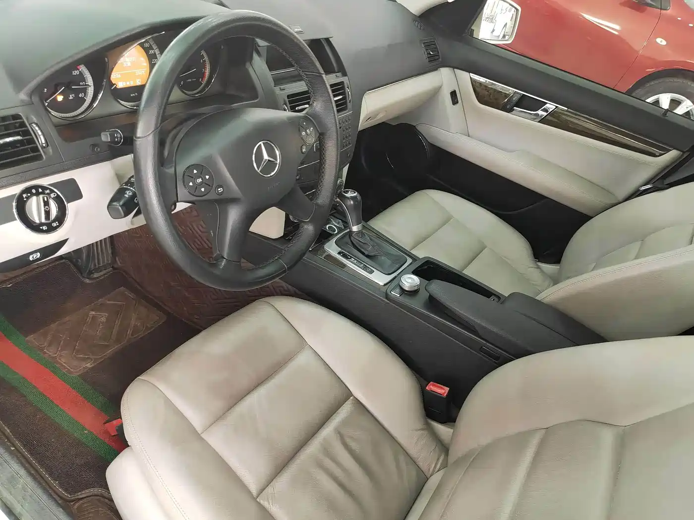 Mercedes-Benz C-Class 2010 C 200K Fashion фото 11