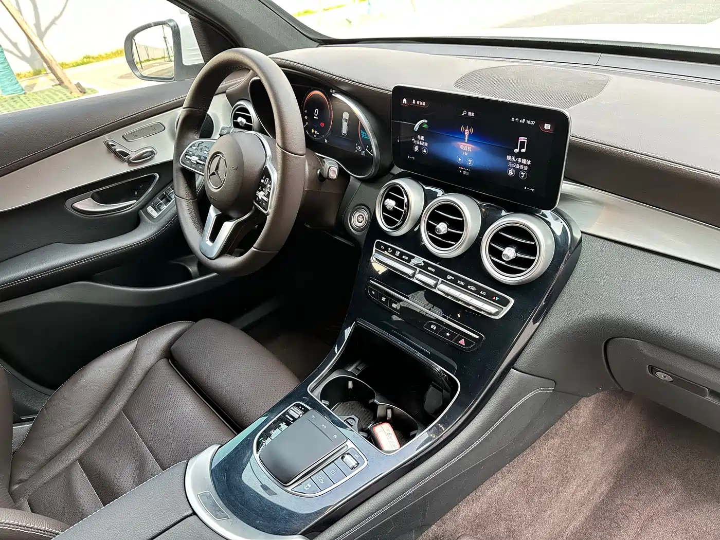 Mercedes-Benz GLC 2021 GLC 260 L 4MATIC Sporty фото 7