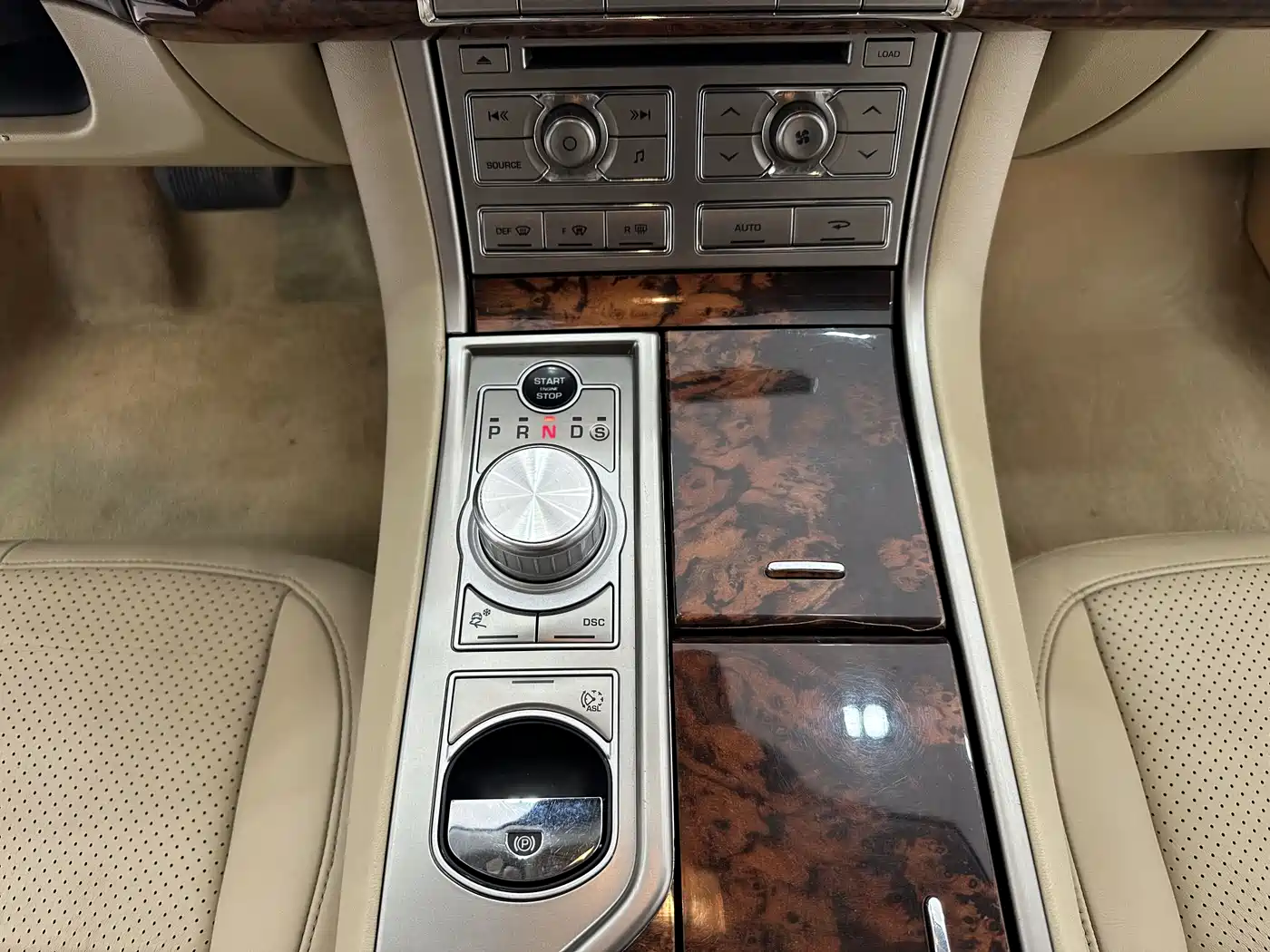 Jaguar XF 2009 2009 Model XF 3.0L V6 Luxury Edition