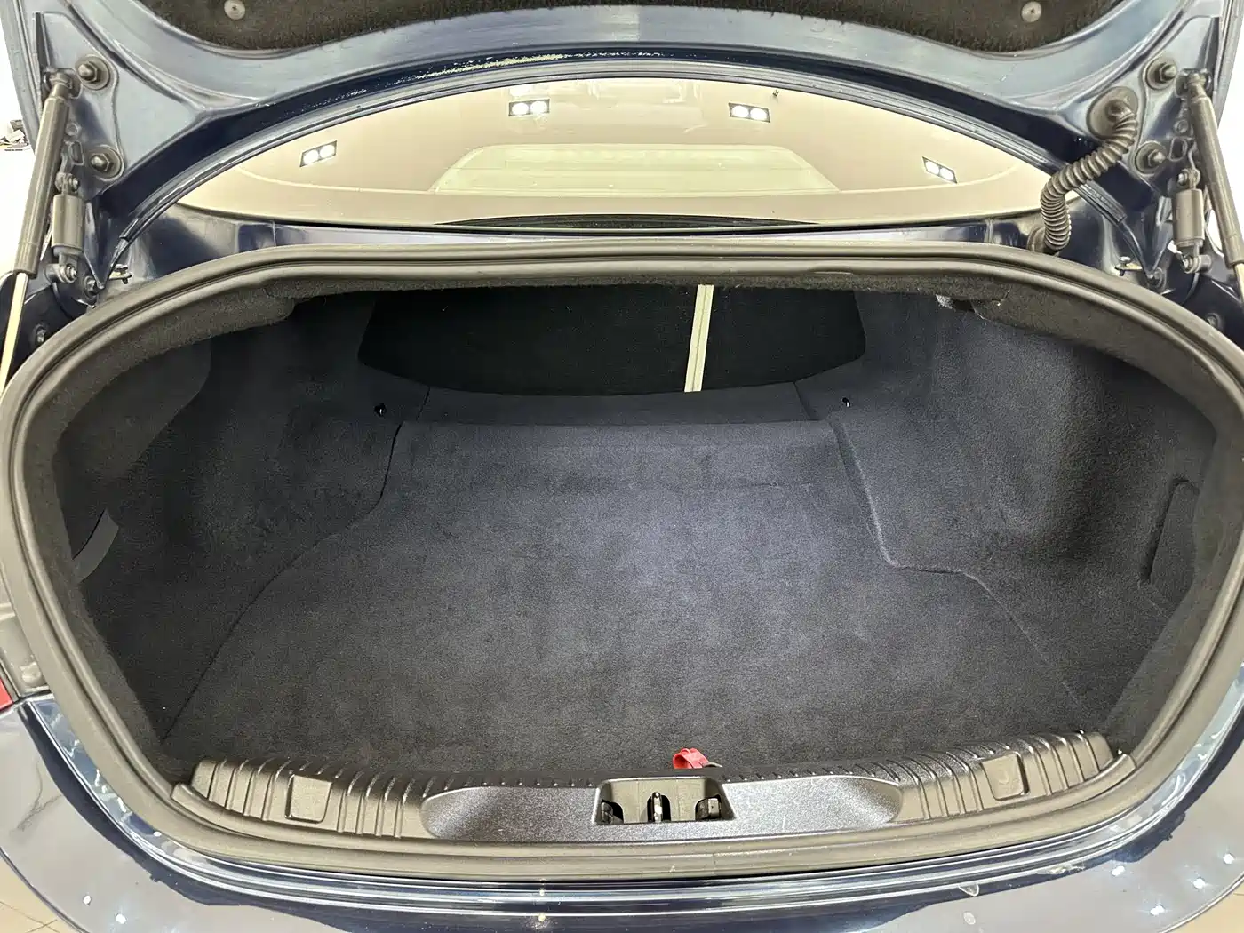 Jaguar XF 2009 2009 Model XF 3.0L V6 Luxury Edition