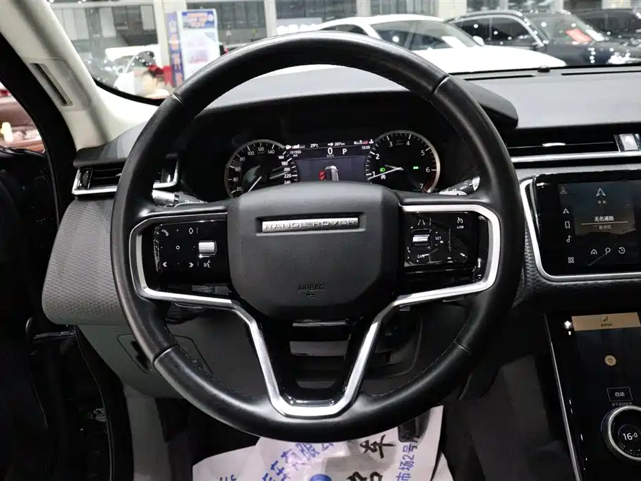Фото 13 - Land Rover Range Rover Velar
