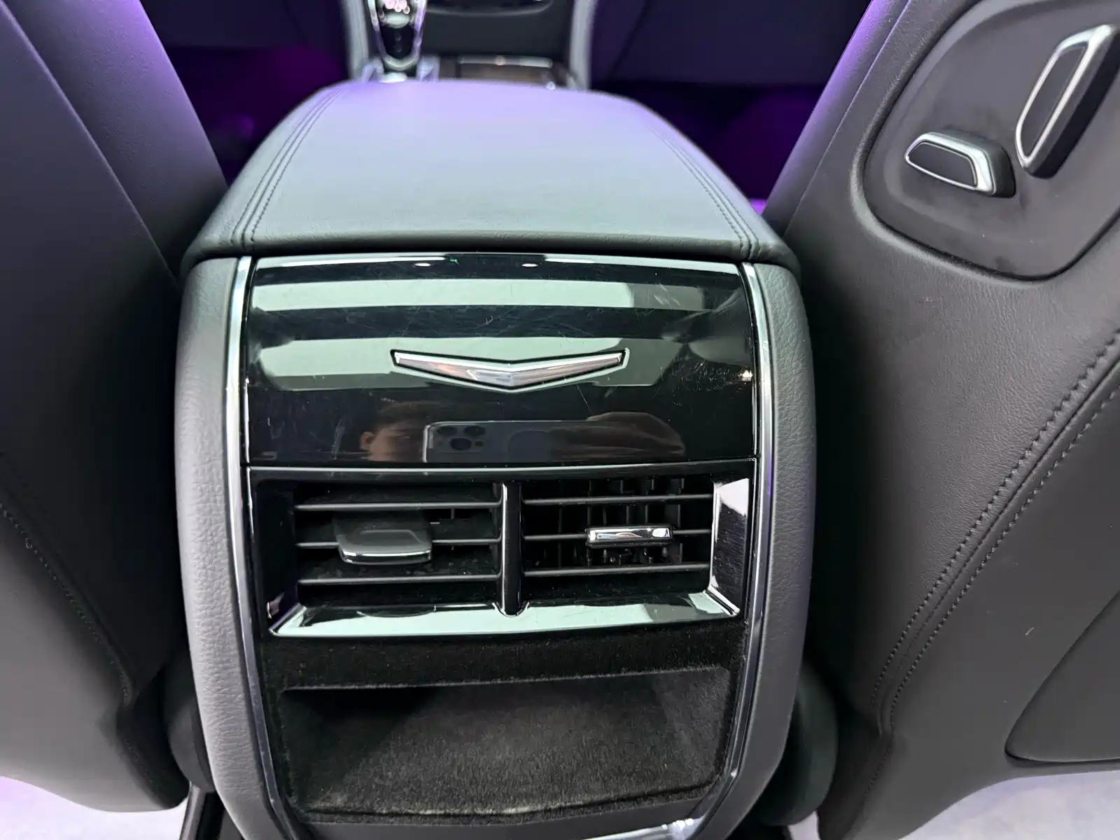 Фото 9 - Cadillac CT6