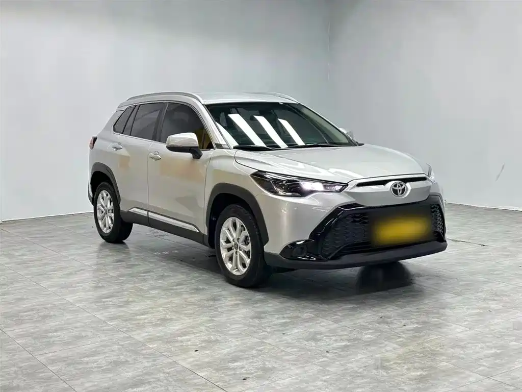 Toyota Frontlander 2023 2.0L CVT Elite Edition фото 4