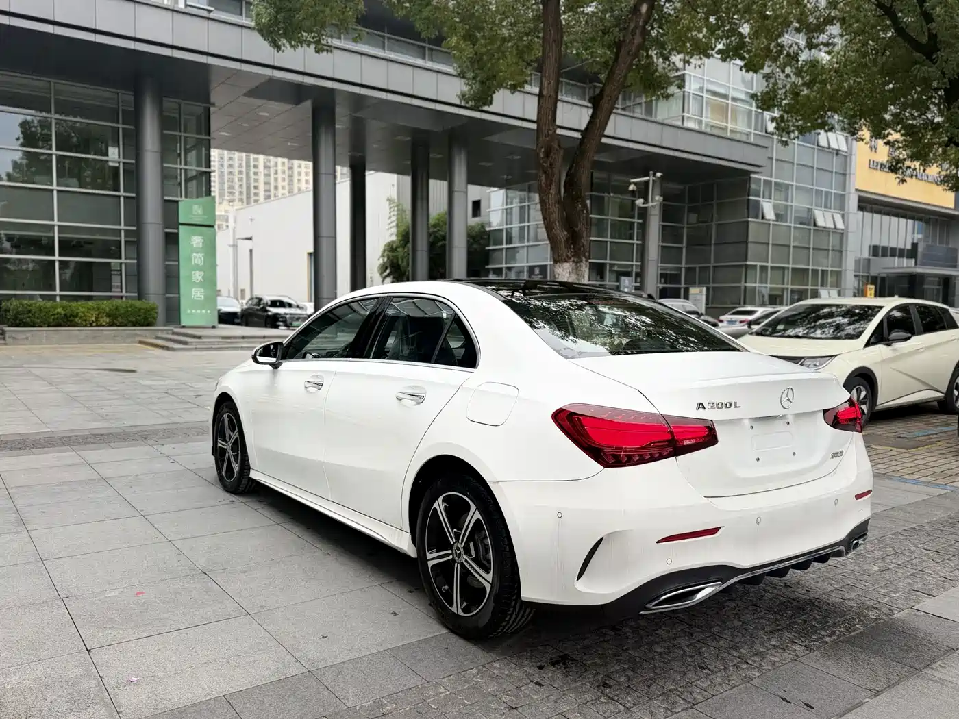 Mercedes-Benz A-Class 2026 2025 A 200 L Fashion Edition