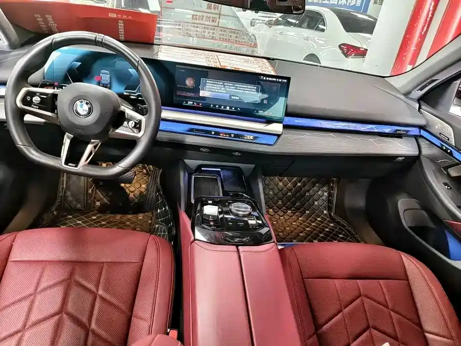 BMW 5 Series 2024 530Li Premium M Sport Package фото 13