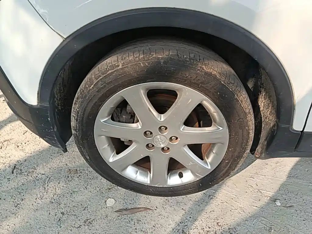 Фото 23 - Buick Encore