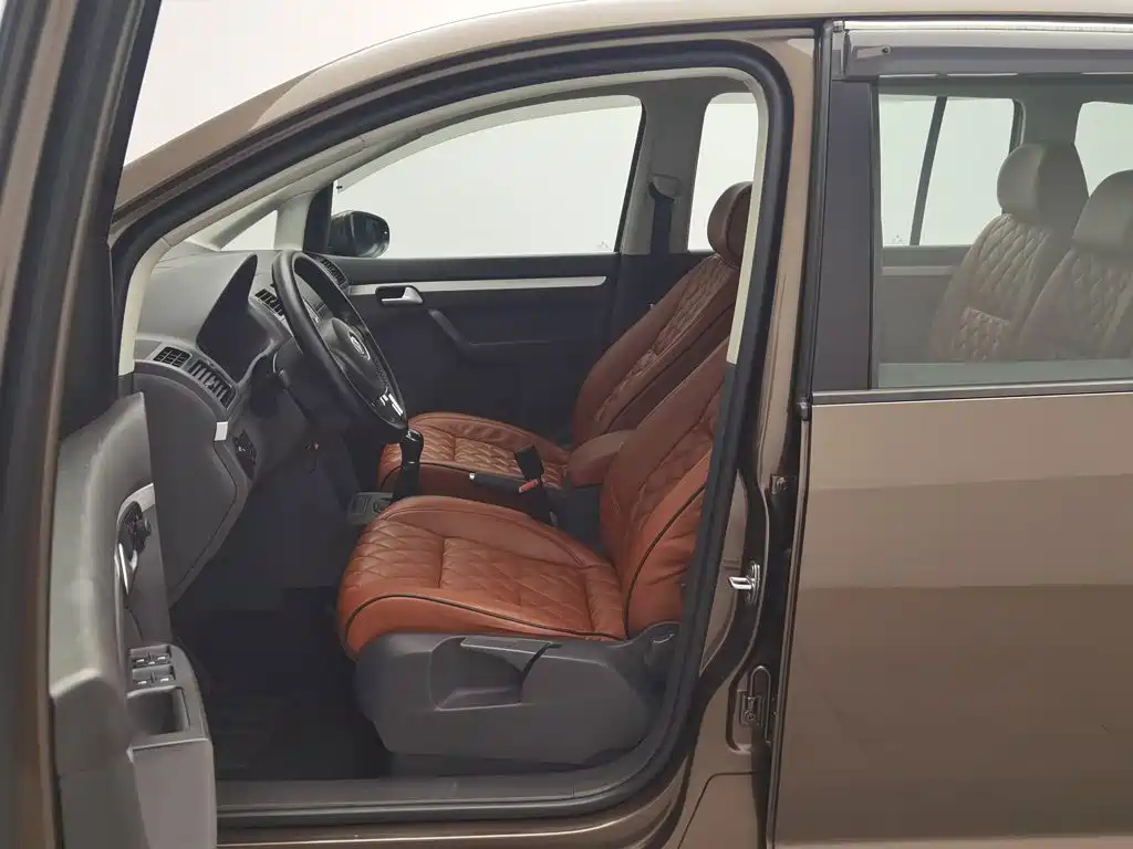 Volkswagen Touran 2013 2013 1.4T Manual Trend 5-seater