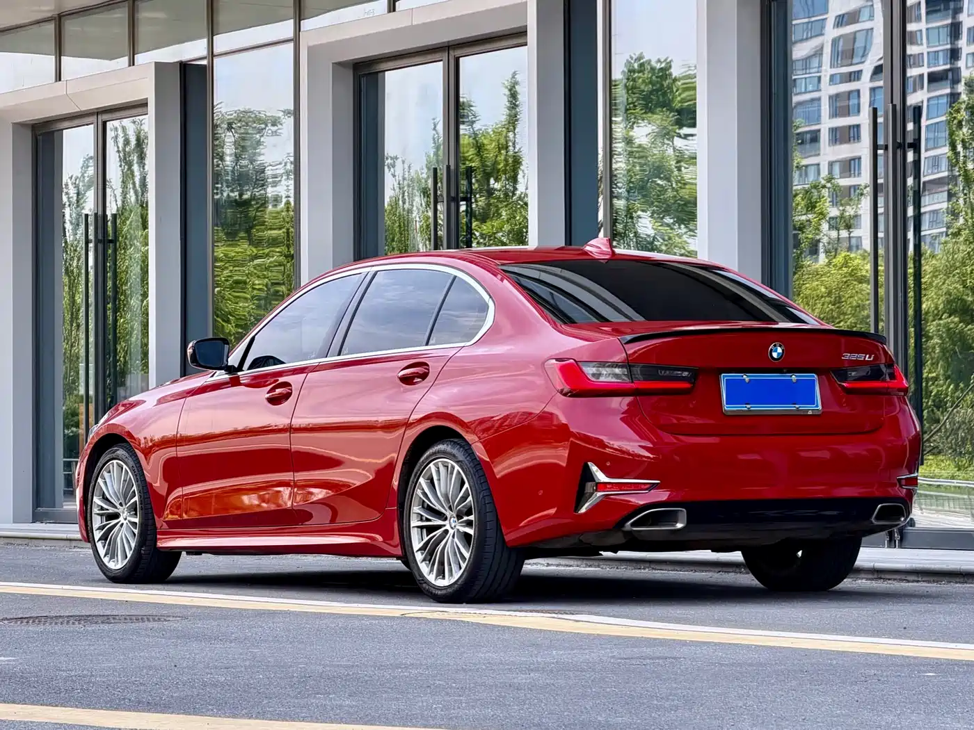 BMW 3 Series 2020 325Li Launch Edition фото 4