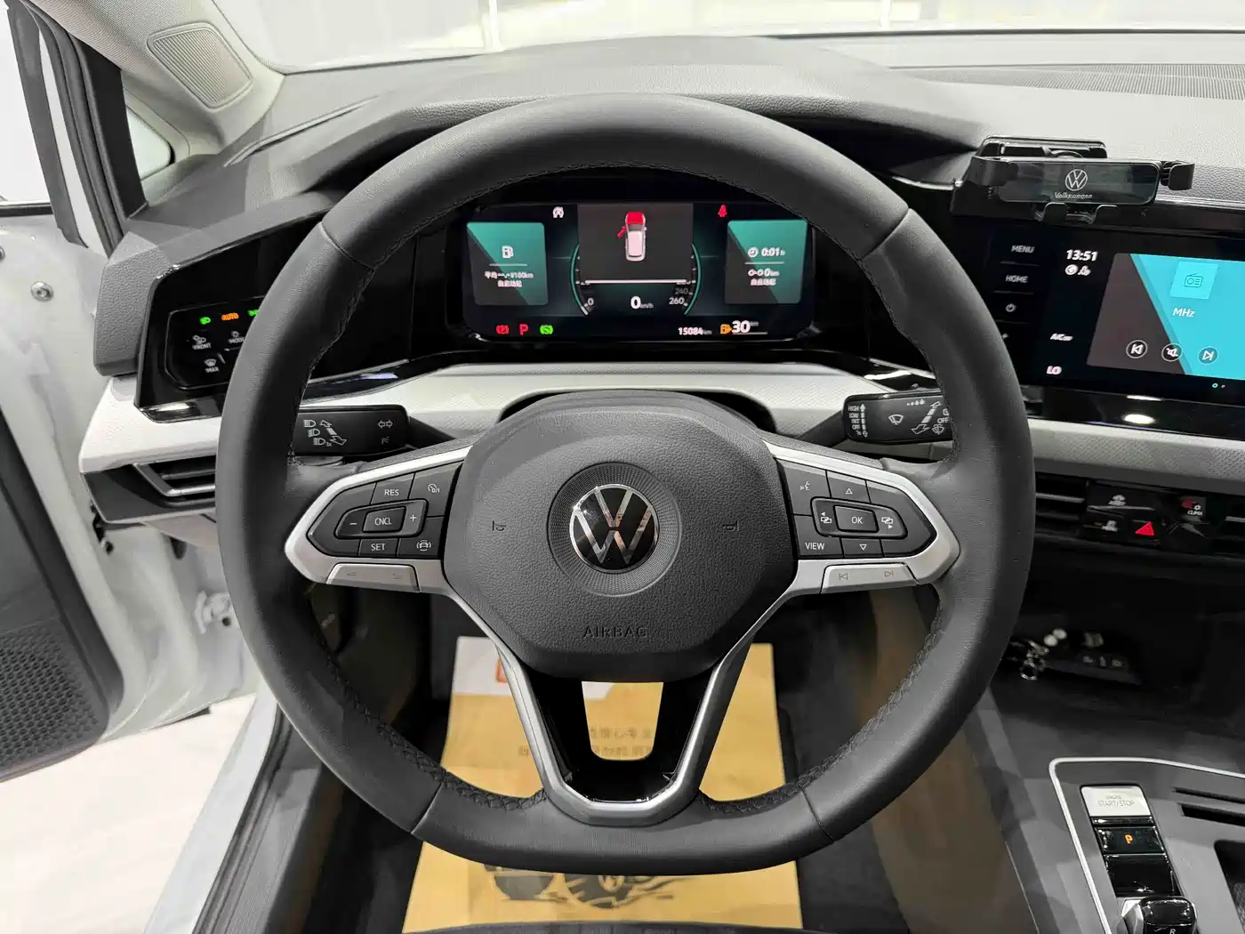 Volkswagen Golf 2023 280TSI DSG Pro фото 13