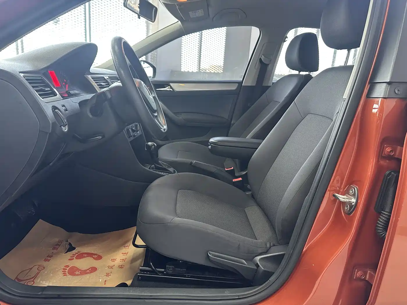 Volkswagen Santana 2015 Gran Santana 1.6L Automatic Trend фото 9