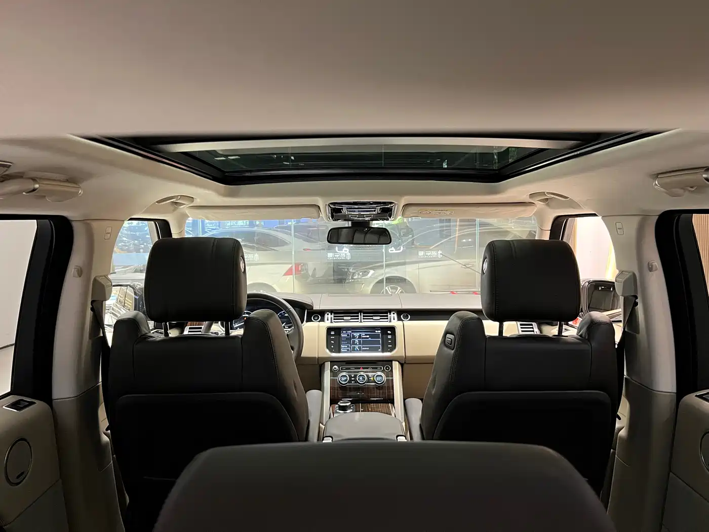 Land Rover Range Rover 2014 3.0 SC V6 Vogue фото 23