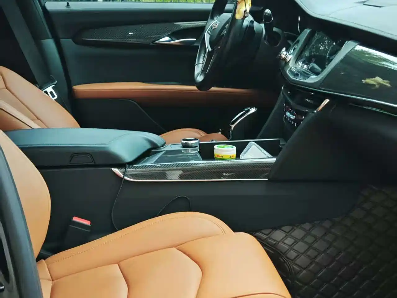 Фото 9 - Cadillac CT6