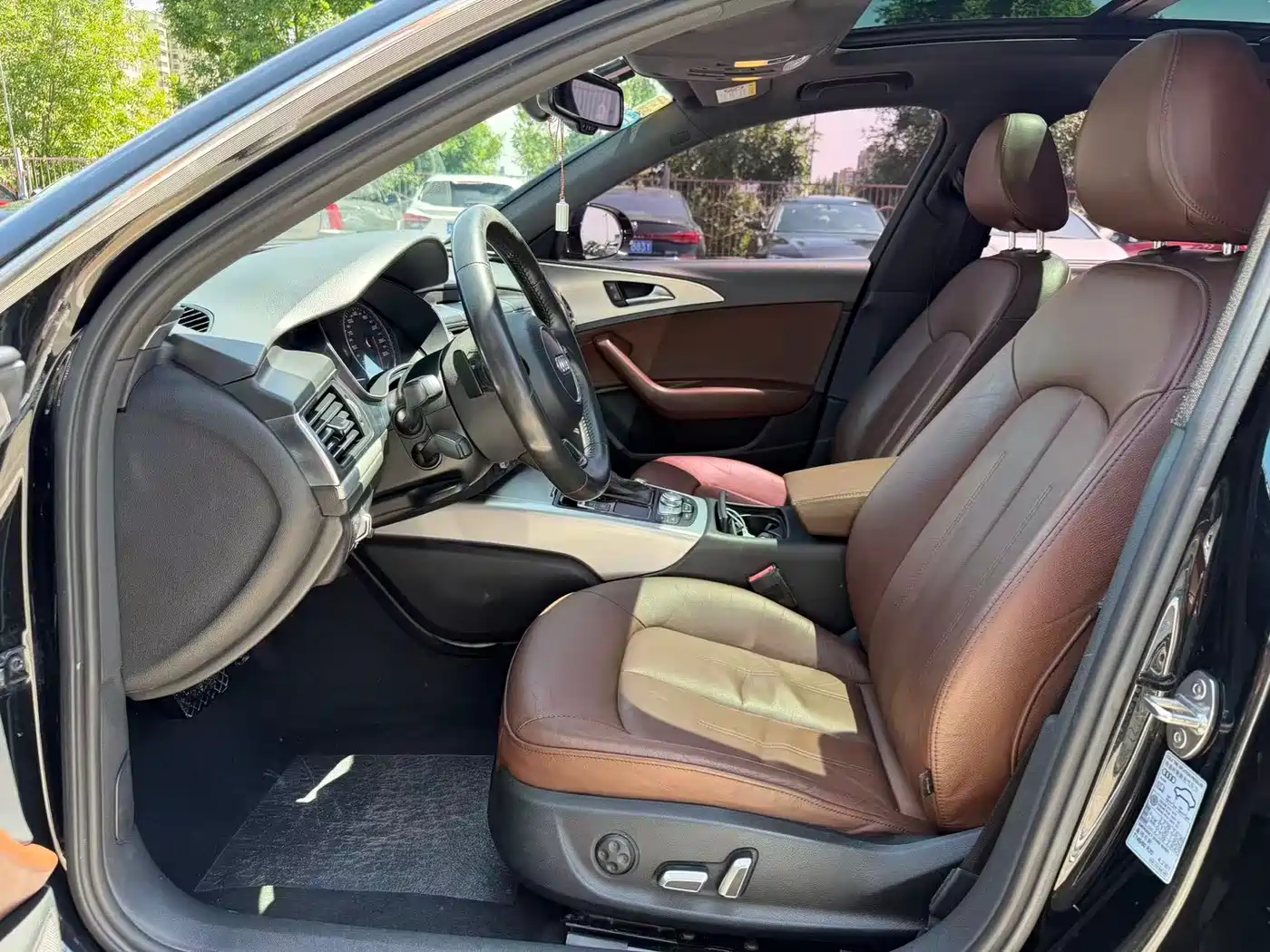Audi A6L 2018 30th Anniversary 45 TFSI quattro Sport фото 4