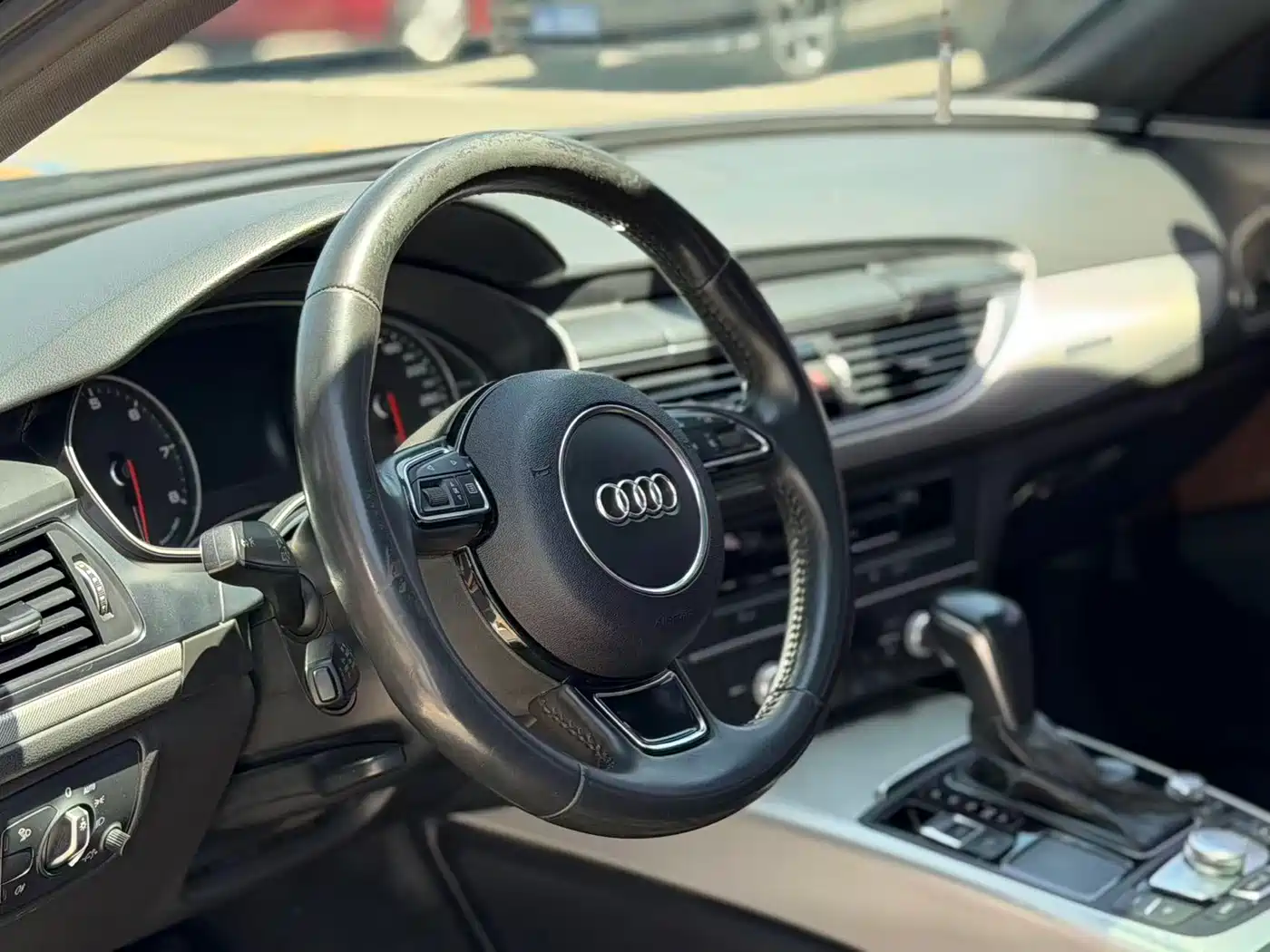 Audi A6L 2018 30th Anniversary 45 TFSI quattro Sport фото 3