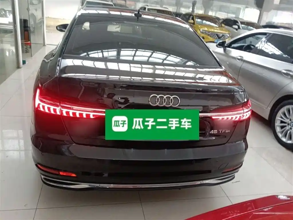Audi A6L 2023 45 TFSI Premium Selection Elegance фото 4