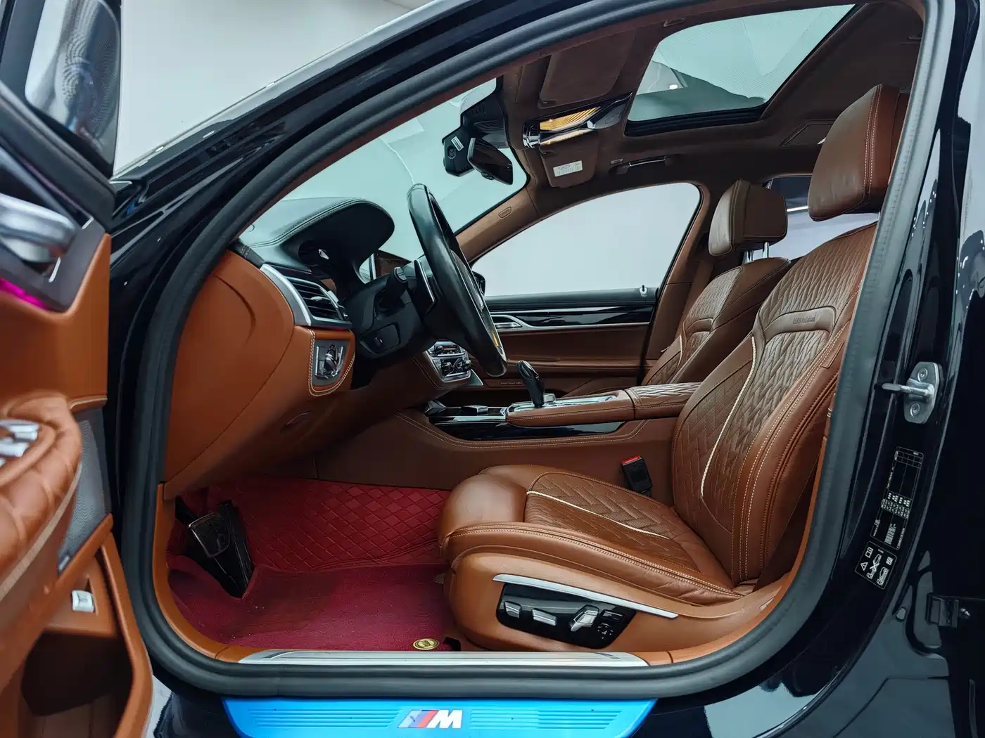 BMW 7 Series 2019 740Li xDrive Executive M Sport Package фото 5