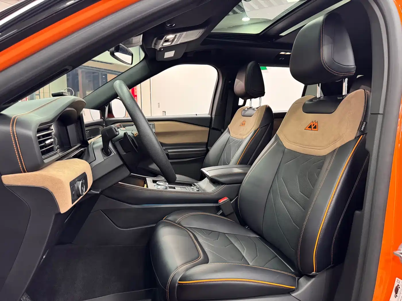 Ford Explorer 2024 2023 EcoBoost 285 Kunlun Summit Edition 7-seater