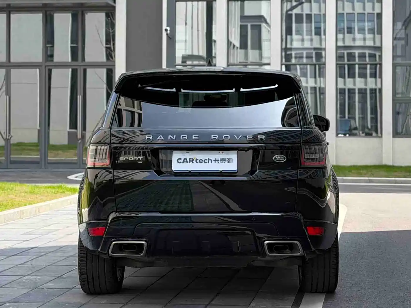 Land Rover Range Rover Sport 2020 3.0 L6 HSE DYNAMIC фото 4