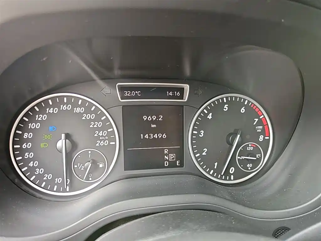 Mercedes-Benz B-Class 2012 B 180 фото 12