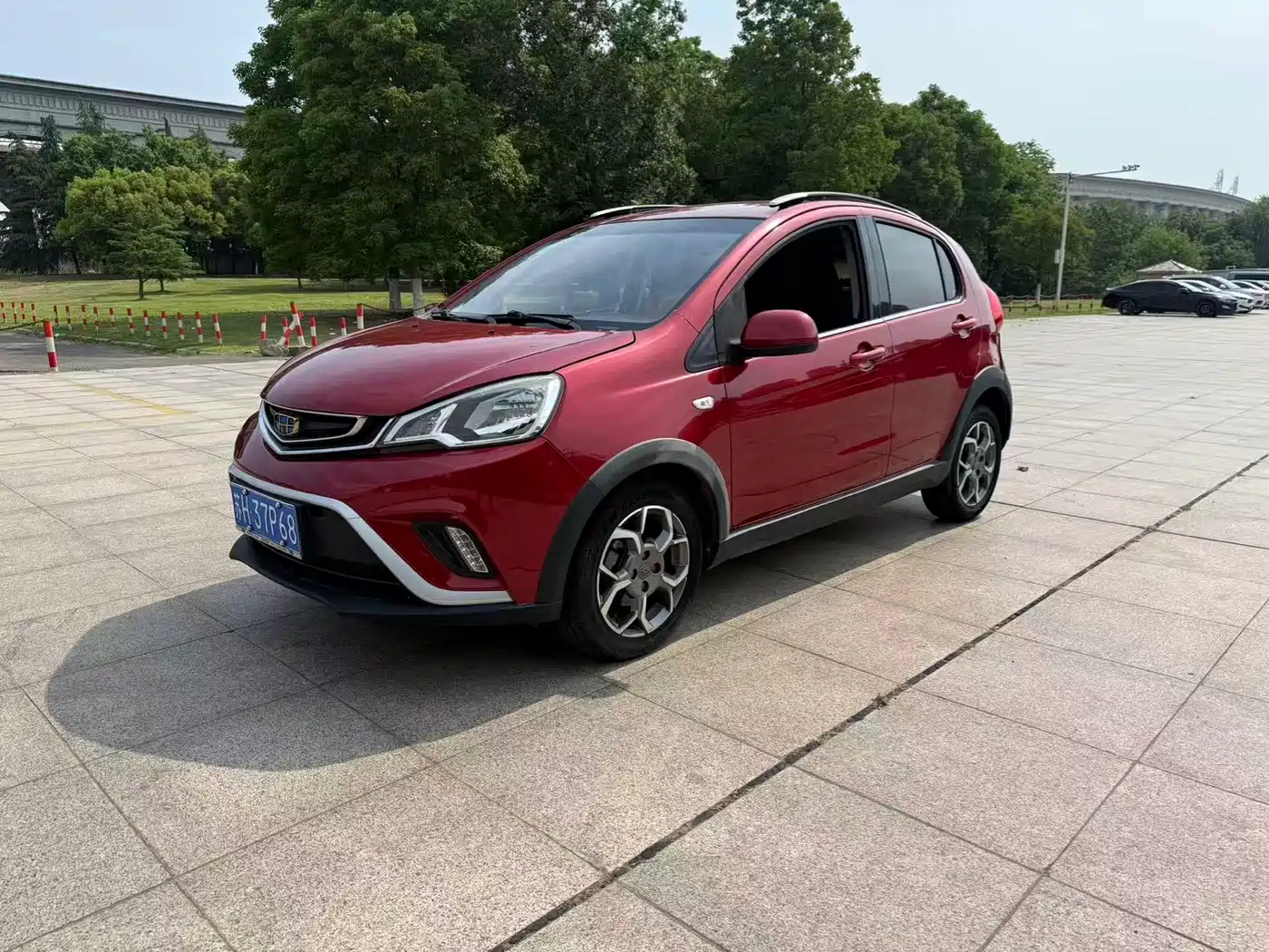 Geely Yuanjing X1 2018 2017 1.3L Auto Fun Edition