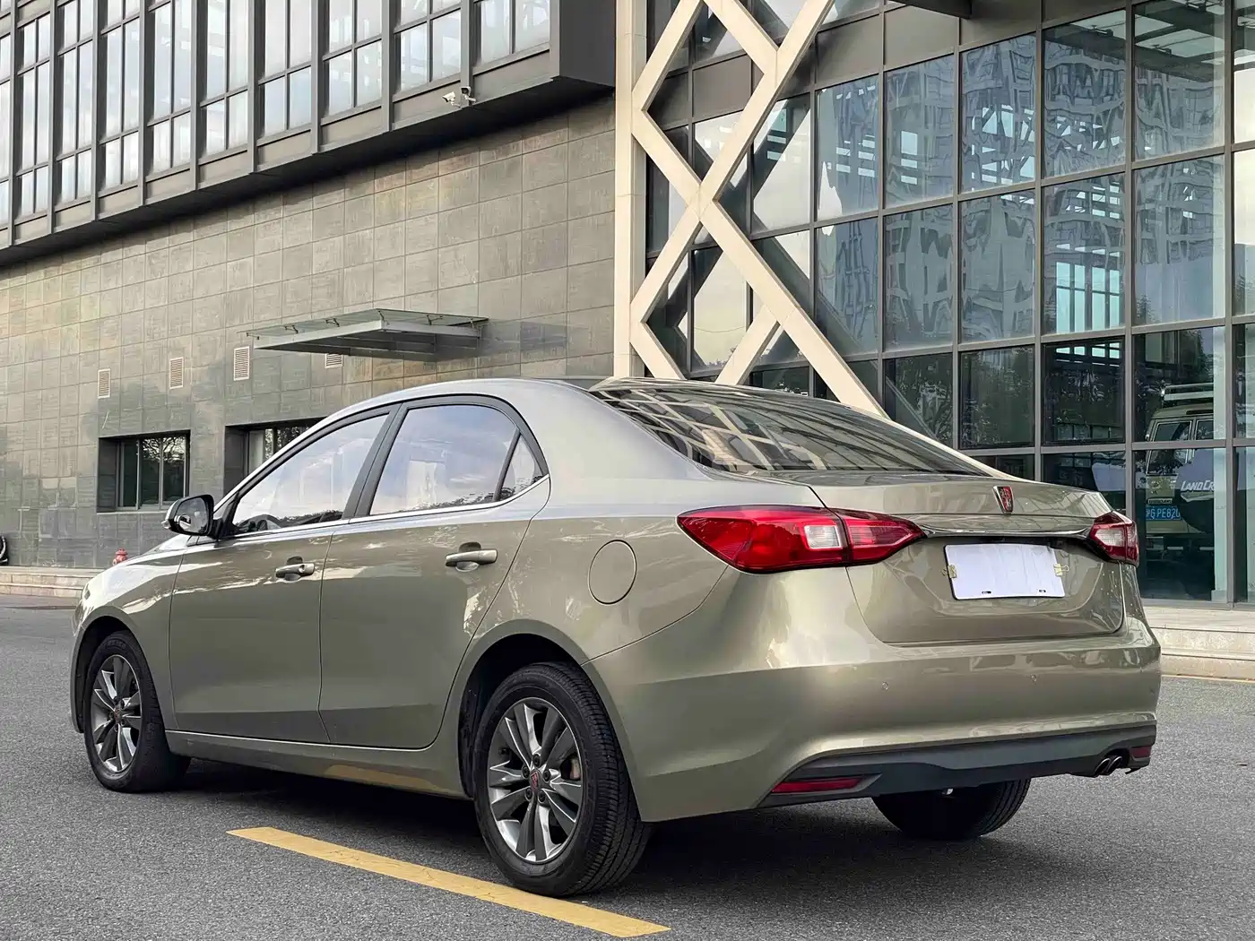 Roewe 360 2017 2015 20T TST Exclusive Edition
