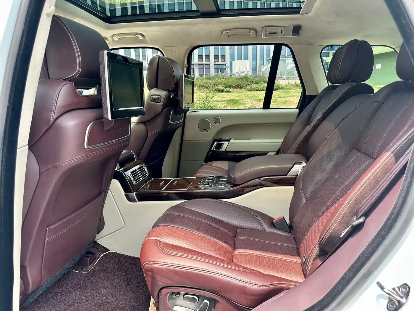 Land Rover Range Rover 2015 3.0 TDV6 Vogue фото 7