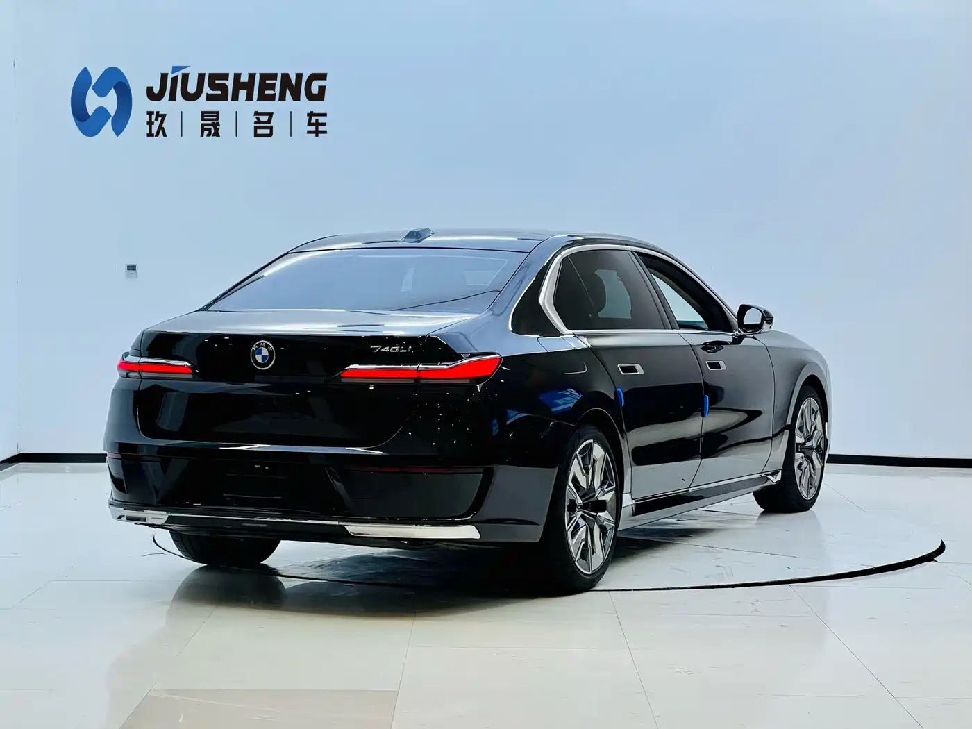 BMW 7 Series 2023 Model 740Li Leading Luxury Package фото 6