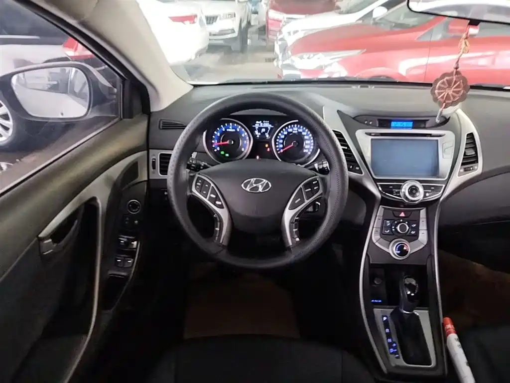 Hyundai Langdong 2015 1.6L Auto Trend фото 11