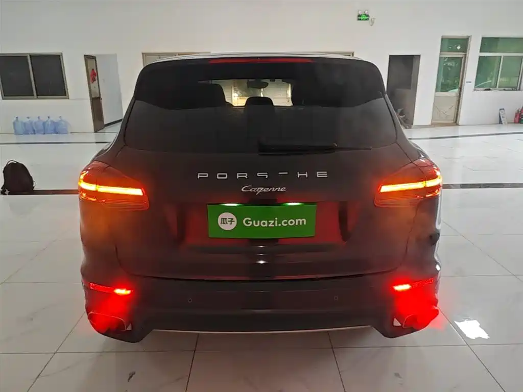 Porsche Cayenne 2016 Cayenne Platinum Edition 3.0T фото 6