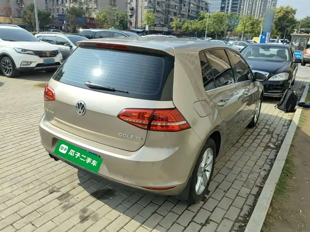 Volkswagen Golf 2016 230TSI Manual Comfort фото 7