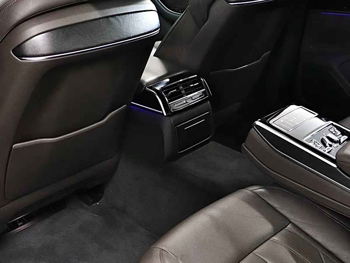 Audi A8 2019 Plus A8L 50 TFSI quattro Comfort фото 13