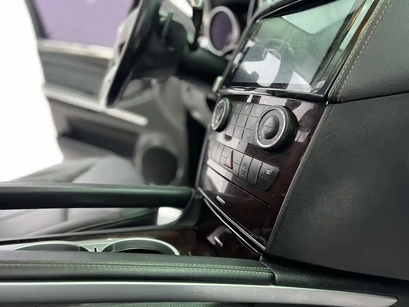 Mercedes-Benz GL-Class фото 16