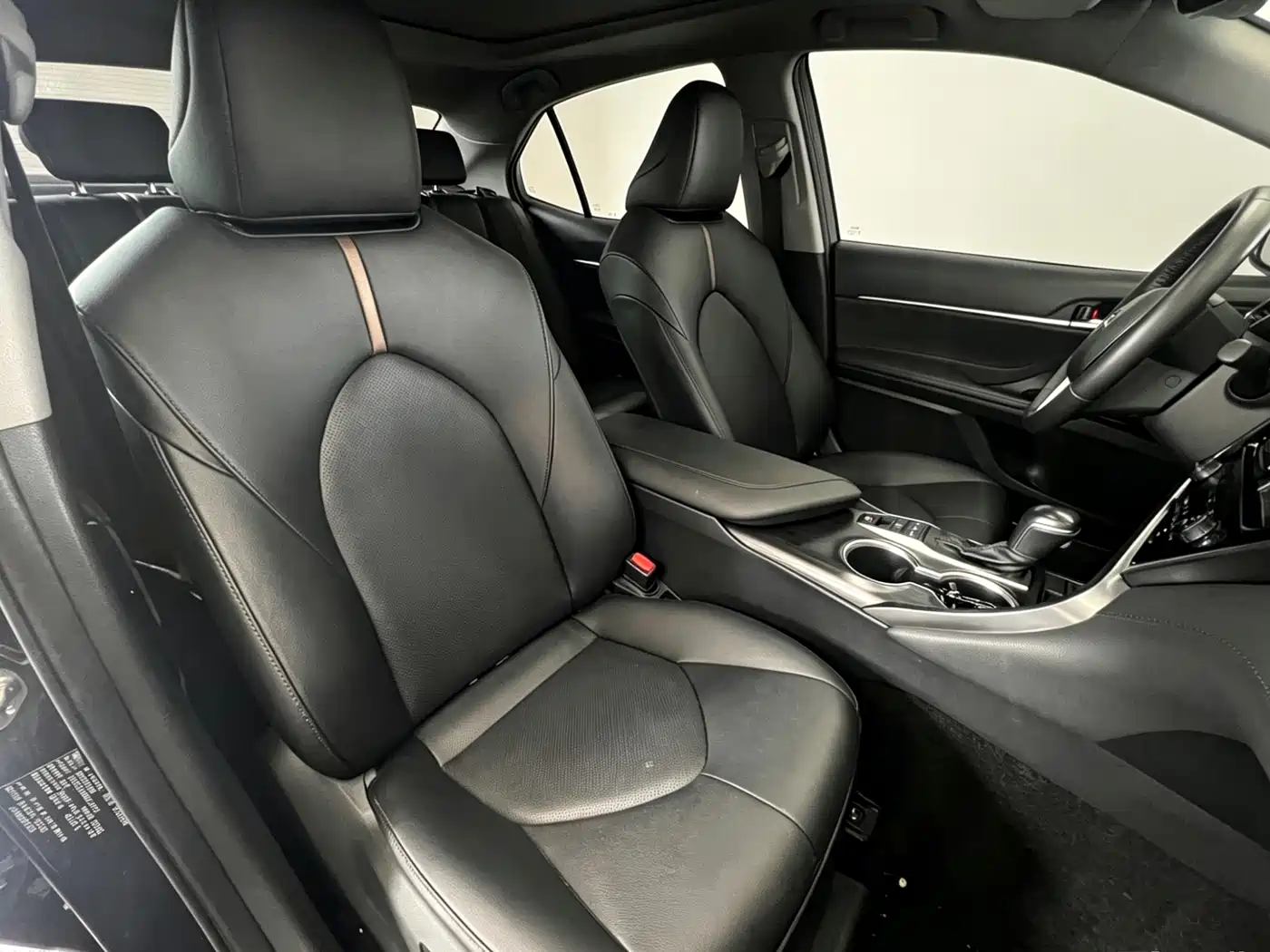 Toyota Camry 2021 2.5G Luxury Edition фото 12