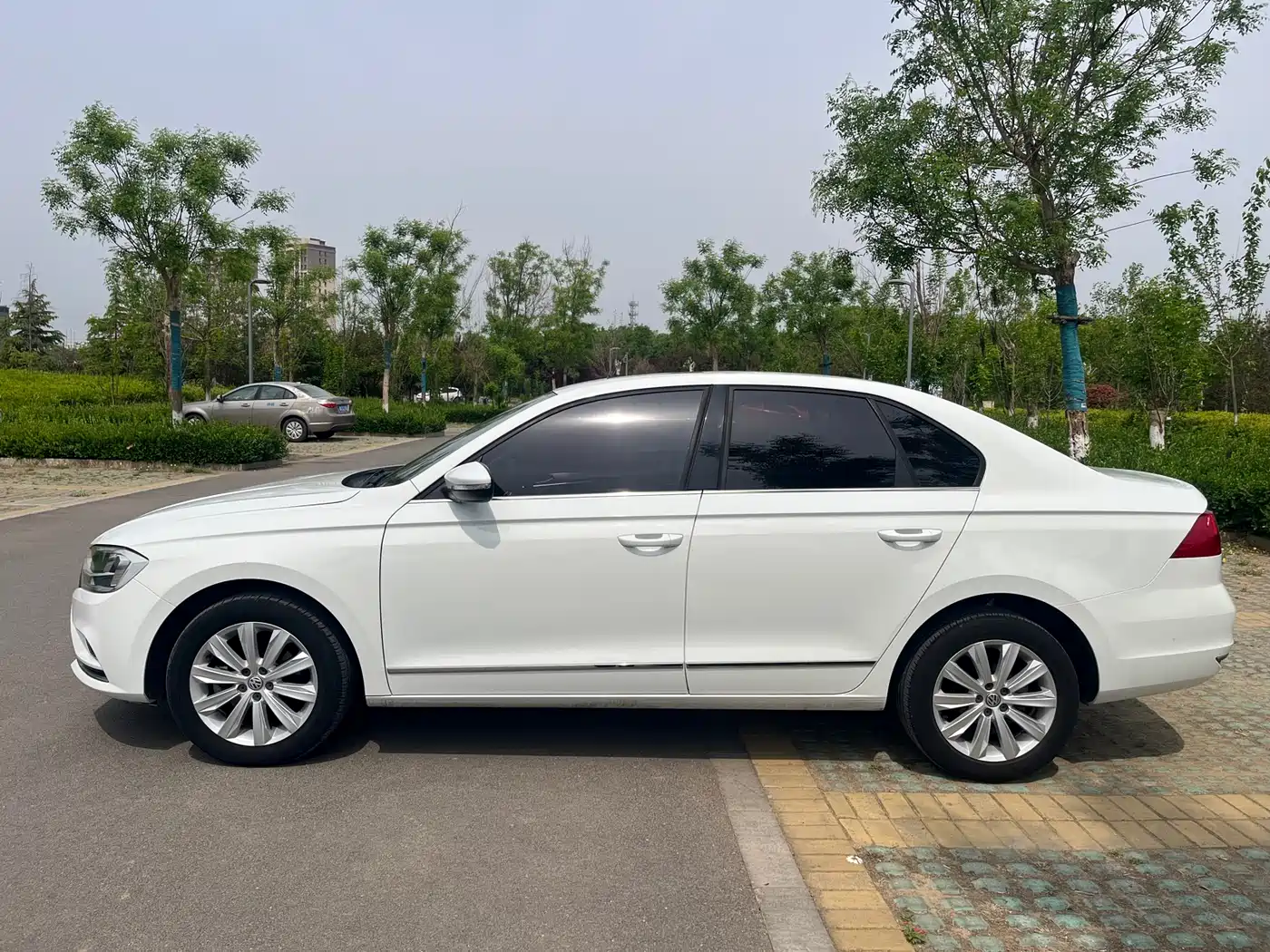 Volkswagen Bora 2016 Model 1.6L Manual Comfort фото 9