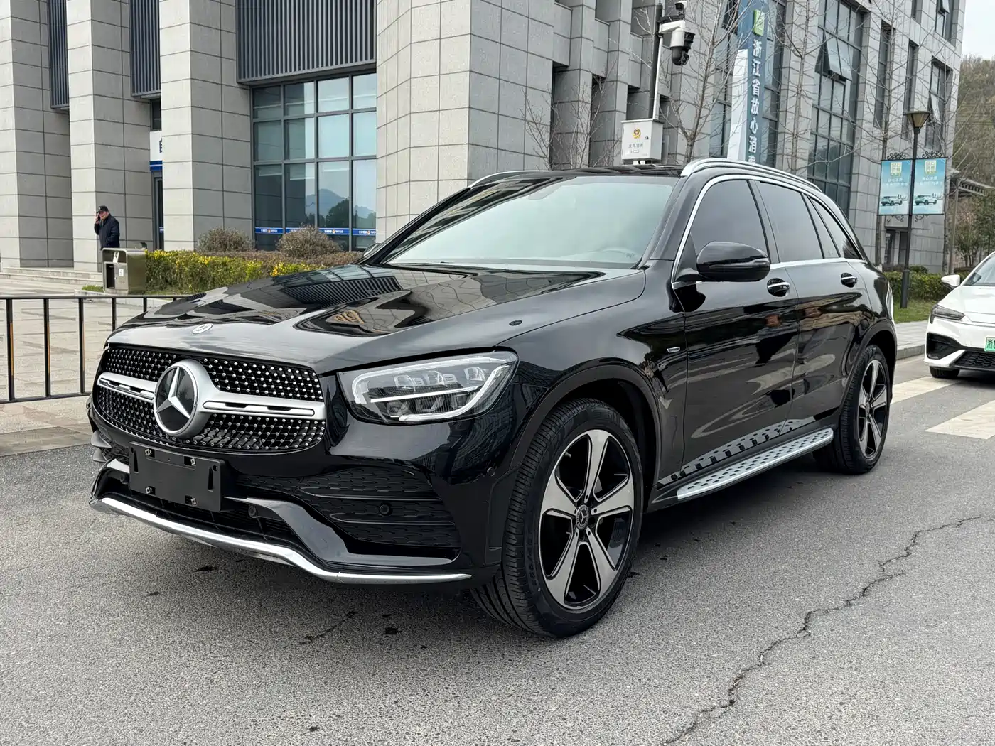 Mercedes-Benz GLC 2022 GLC 300 L 4MATIC Dynamic Collector's Edition