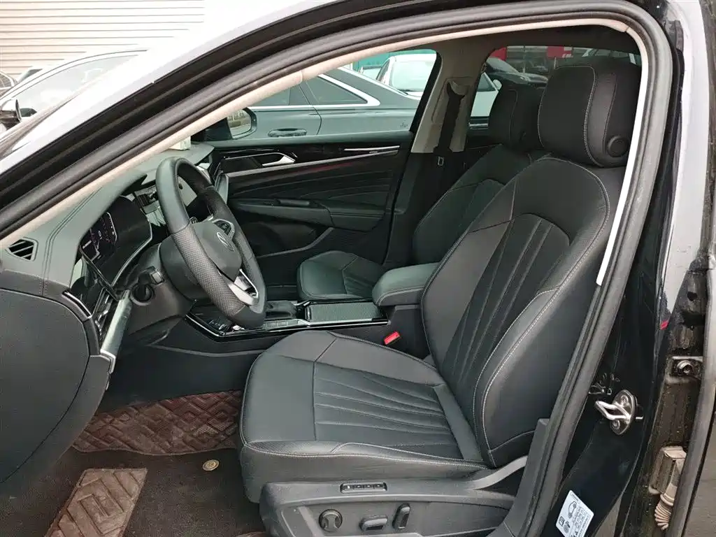 Volkswagen Passat 2025 Outstanding 380TSI Dragon Glory Edition фото 7