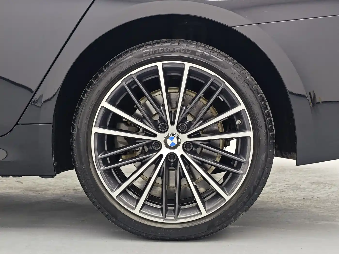 BMW 5 Series 2023 Facelift 530Li Leading M Sport Package фото 17